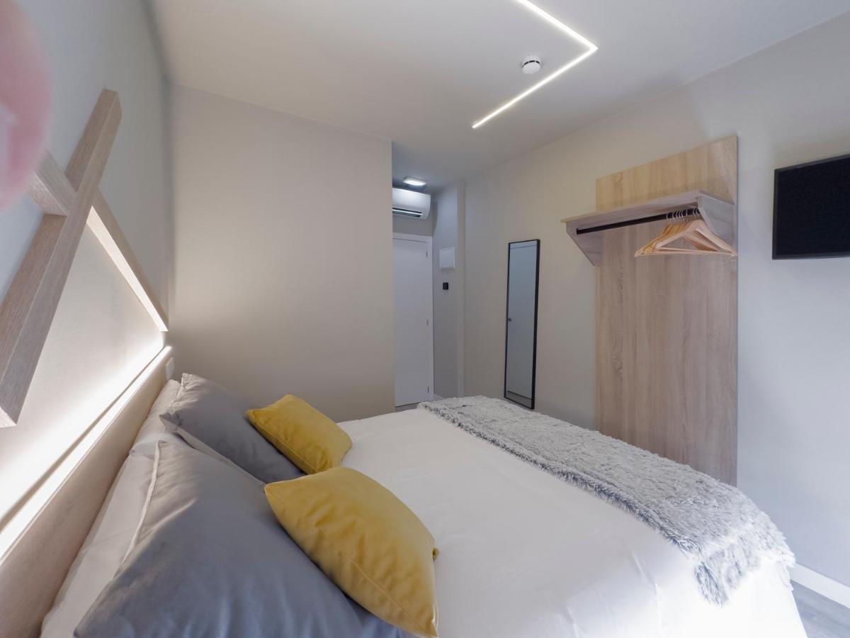 Hostal Maria Felisa Candás Eksteriør bilde